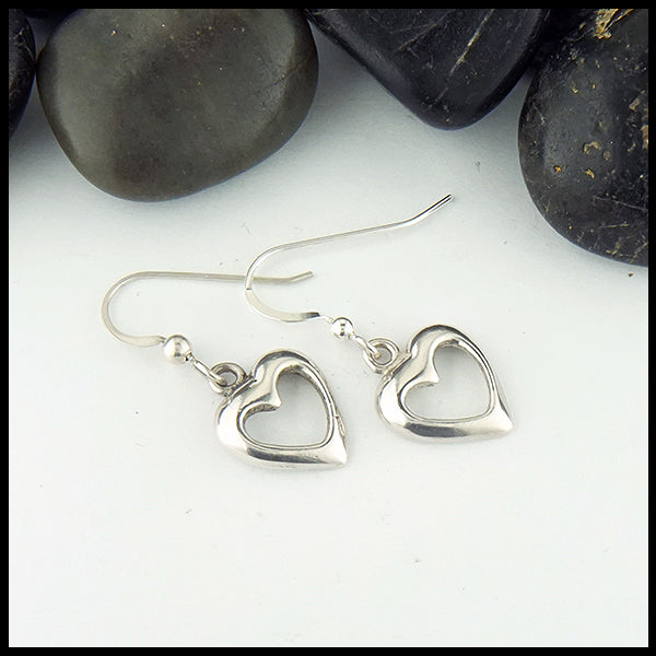 Shiny Silver Spiral Heart Earrings, Sophie Earrings, Argentium Sterling  Silver Valentine Earrings SE34 - Etsy | Wire wrapped stone jewelry,  Handmade wire jewelry, Wire work jewelry